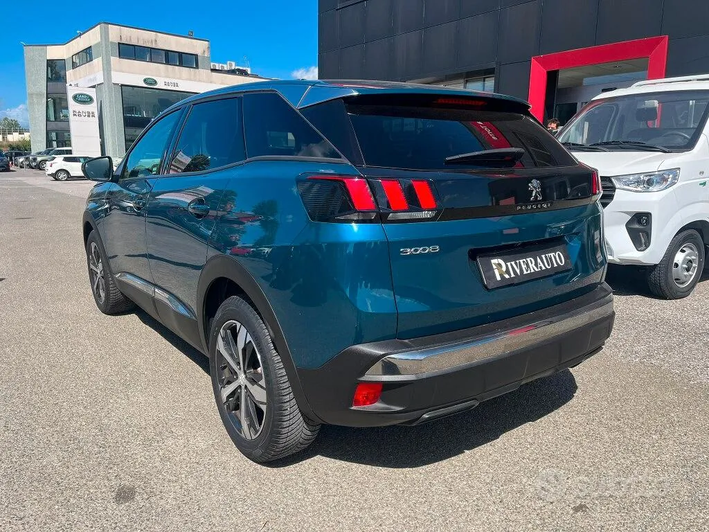 Peugeot 3008 2022 photo 2