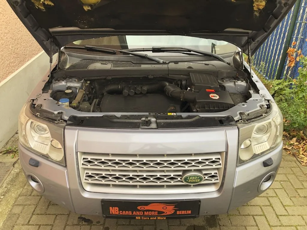 Land Rover Freelander 2 photo 3