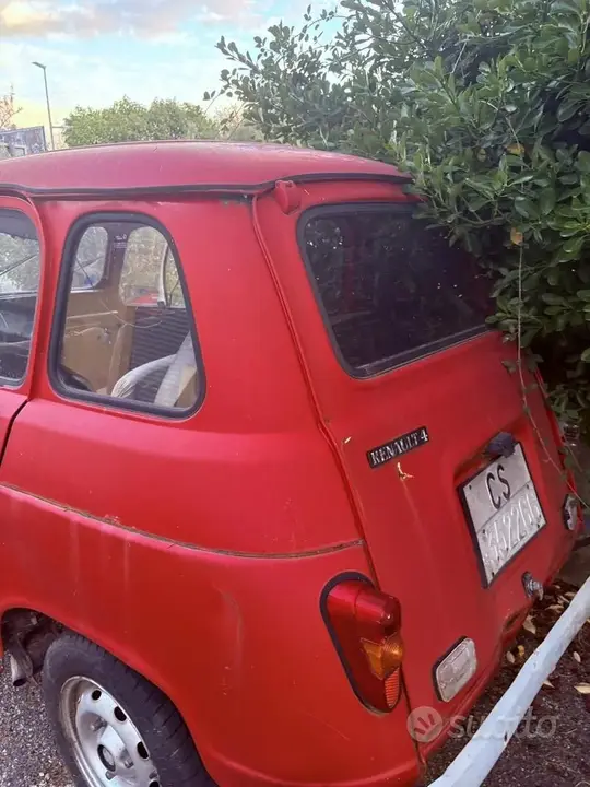 Renault 4