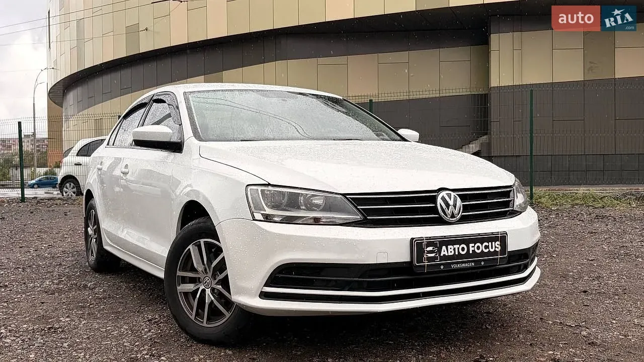 Volkswagen Jetta 2015 photo 2