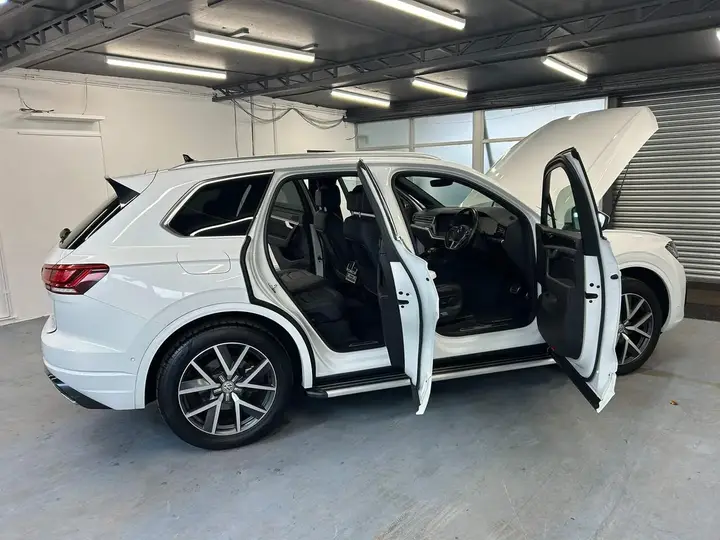 Volkswagen Touareg 2019 photo 5