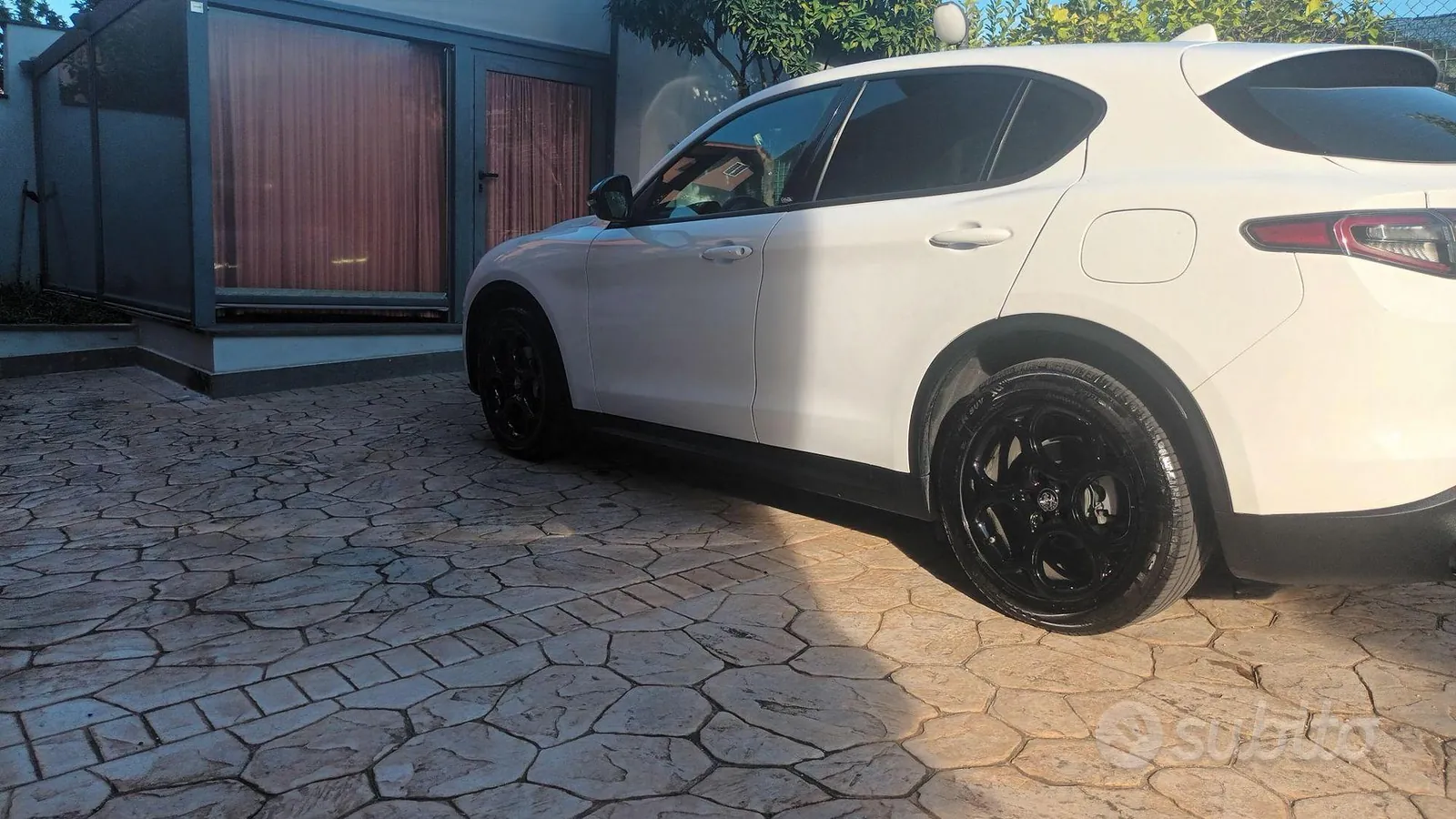 Alfa Romeo Stelvio 2023 photo 4