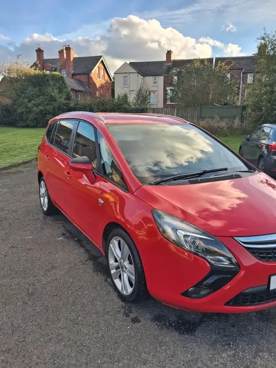 Vauxhall Zafira 2015 photo 2