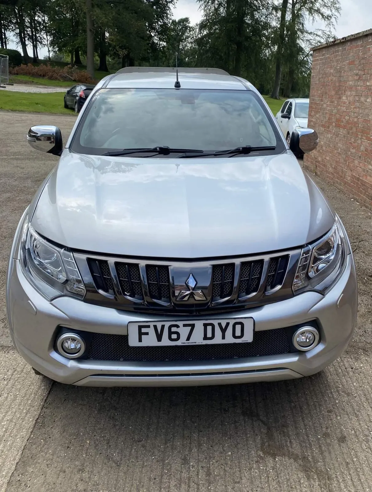 Mitsubishi L200 2018 photo 3