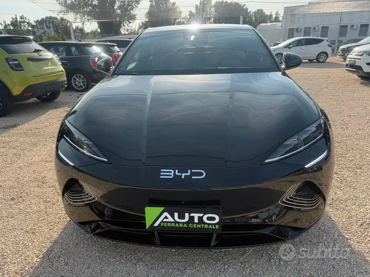 BYD Seal photo 5