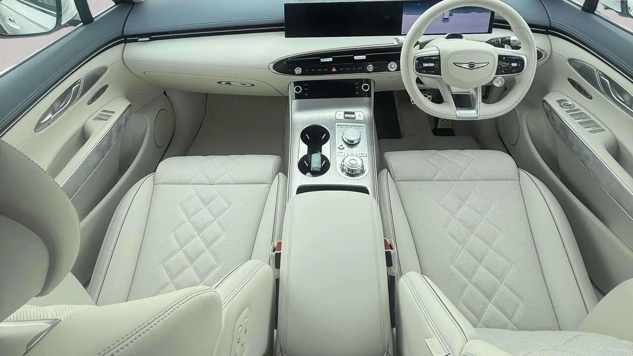 Genesis Gv70 2025 photo 3