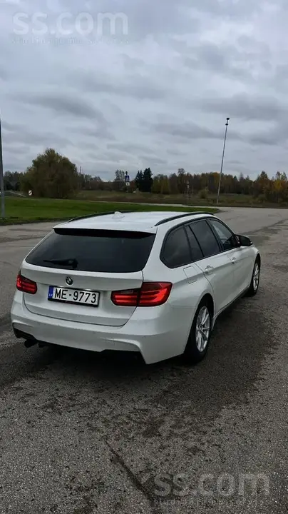 BMW 3 Series Touring 2013 photo 3