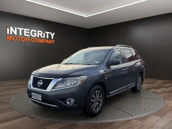 Nissan Pathfinder 2015 photo 3