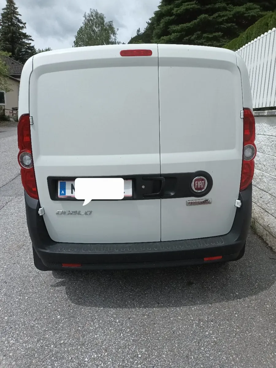 Fiat Doblò 2023 photo 2