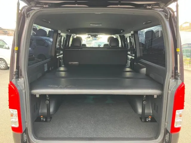 Toyota Hiace 2020 photo 4