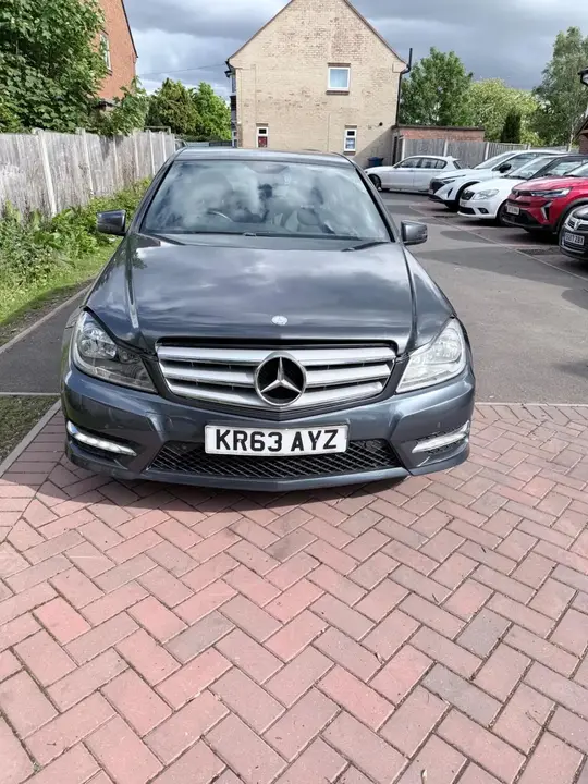 Mercedes-Benz C-Class 2013 photo 2
