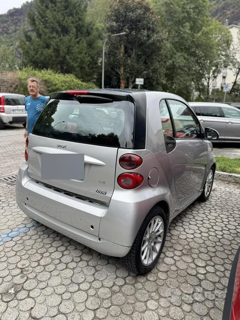 Smart Fortwo 2011 photo 4