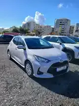 Toyota Yaris 2022 photo 2