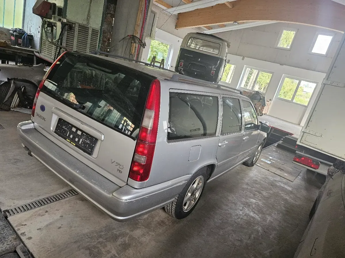 Volvo V70 1998 photo 3