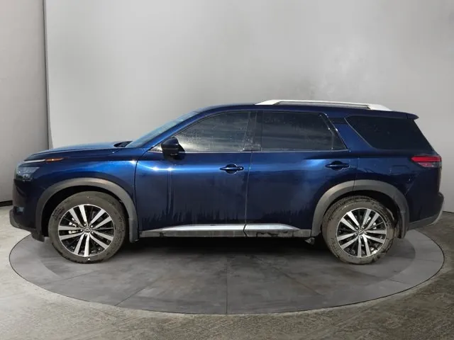 Nissan Pathfinder 2025 photo 2