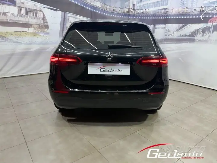 Mercedes-Benz B 180 2023 photo 5