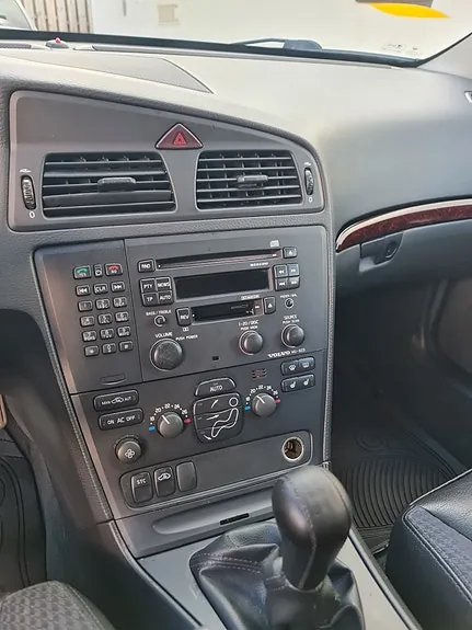 Volvo V70 2004 photo 5