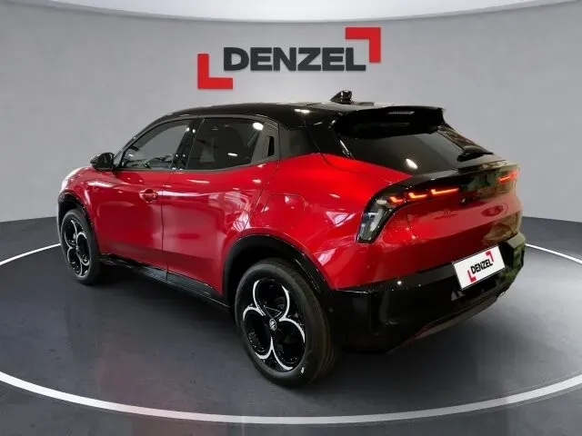 Alfa Romeo Junior 2026 photo 3