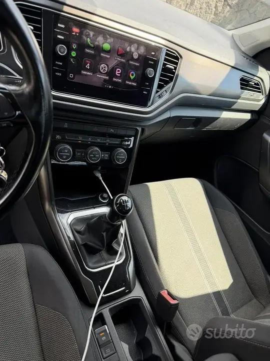 Volkswagen T-Roc 2019 photo 5