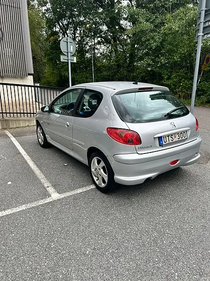 Peugeot 206 2004 photo 3