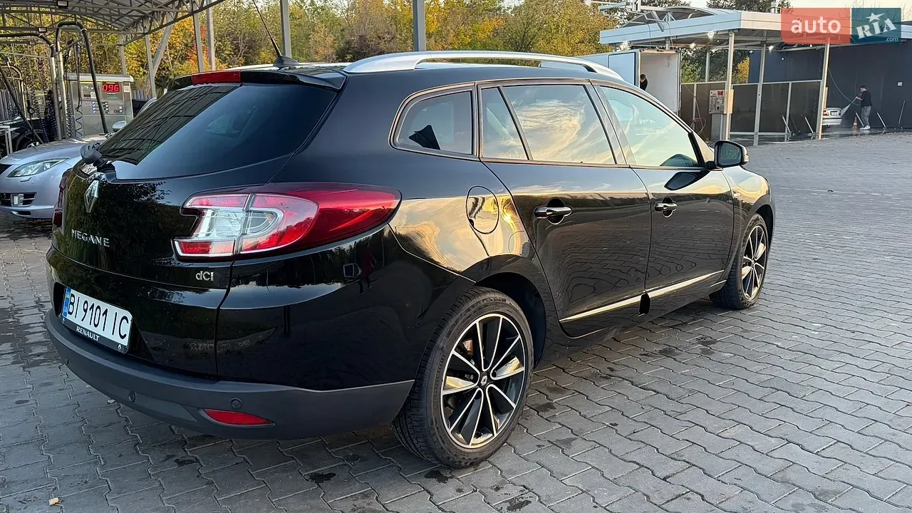 Renault Megane 2012 photo 2