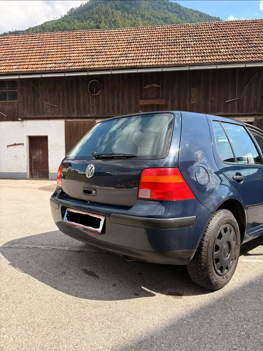 Volkswagen Golf 2001 photo 2