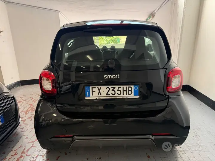 Smart Fortwo 2019 photo 5