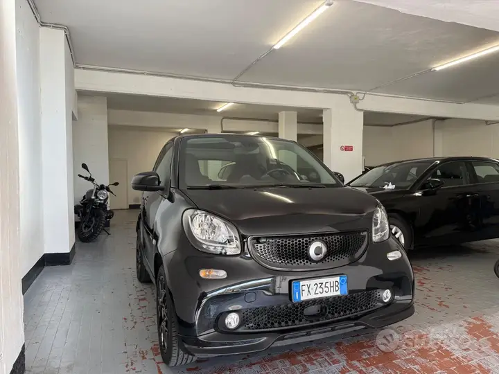 Smart Fortwo 2019 photo 2