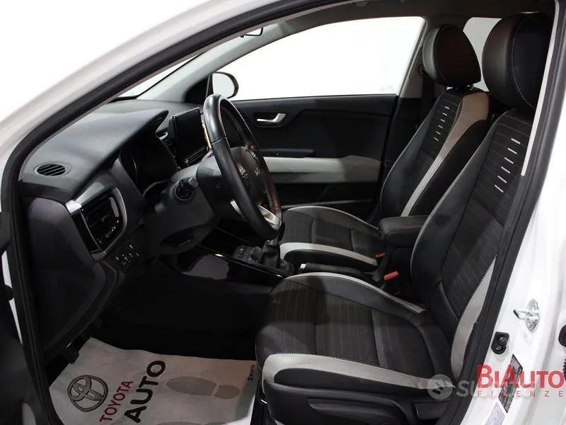 Kia Stonic 2024 photo 5