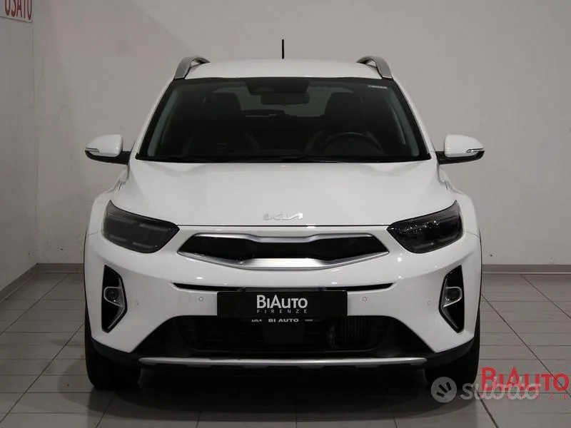 Kia Stonic 2024 photo 3