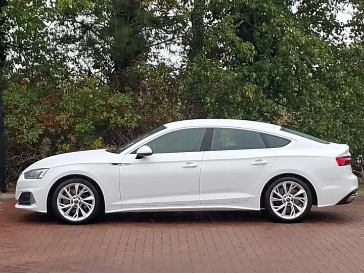 Audi A5 2023 photo 4