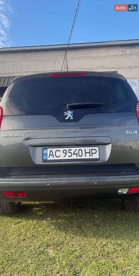 Peugeot 5008