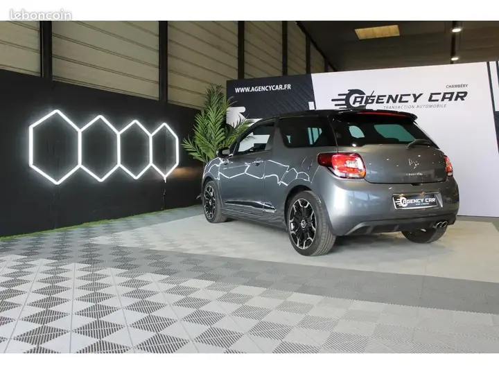 DS Automobiles Ds3 2010 photo 3