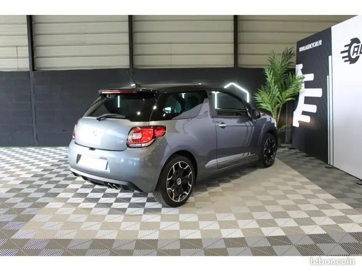 DS Automobiles Ds3 2010 photo 4