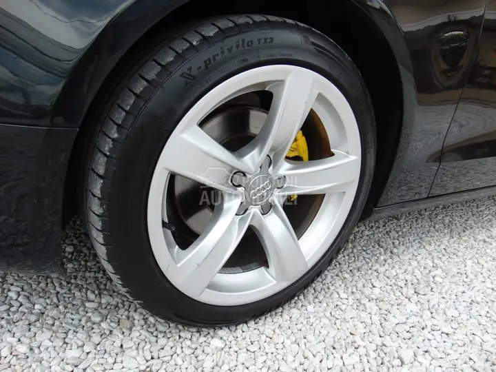 Audi A5 2013 photo 2