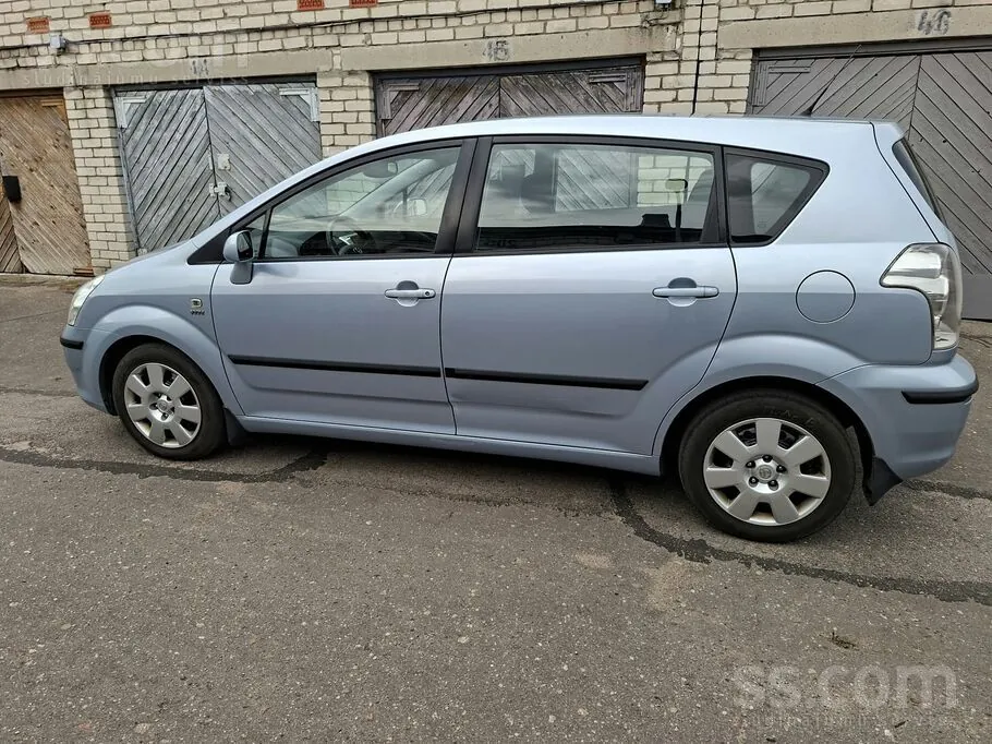Toyota Corolla Verso 2005 photo 4