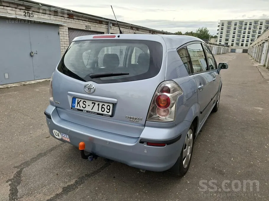 Toyota Corolla Verso 2005 photo 5
