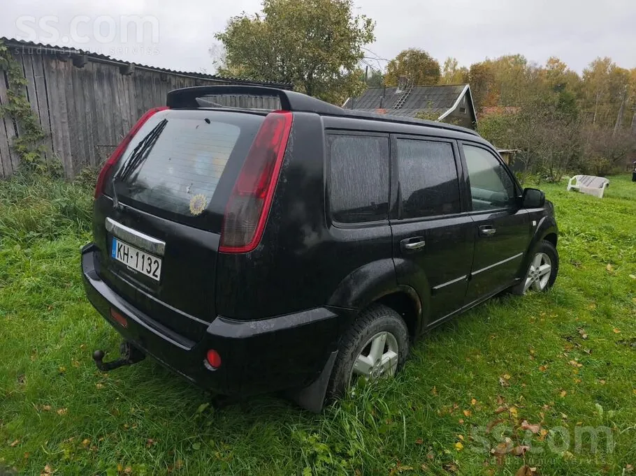 Nissan X-Trail 2005 photo 2