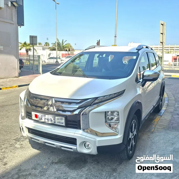 Mitsubishi Xpander Cross 2023 photo 2