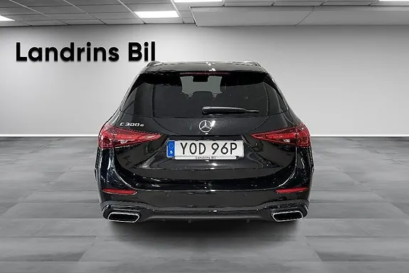 Mercedes-Benz C300 E 2026 photo 5