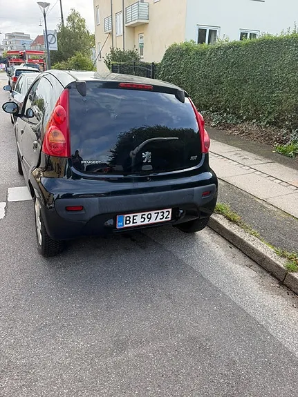 Peugeot 107 2011 photo 3