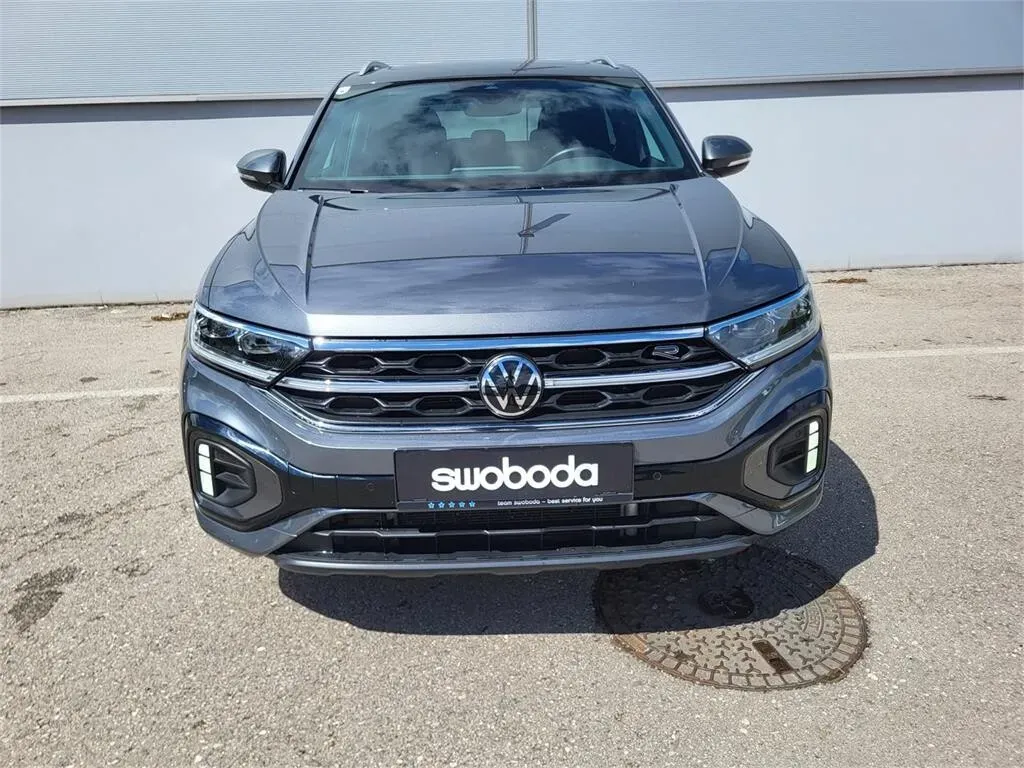 Volkswagen T-Roc 2023 photo 2