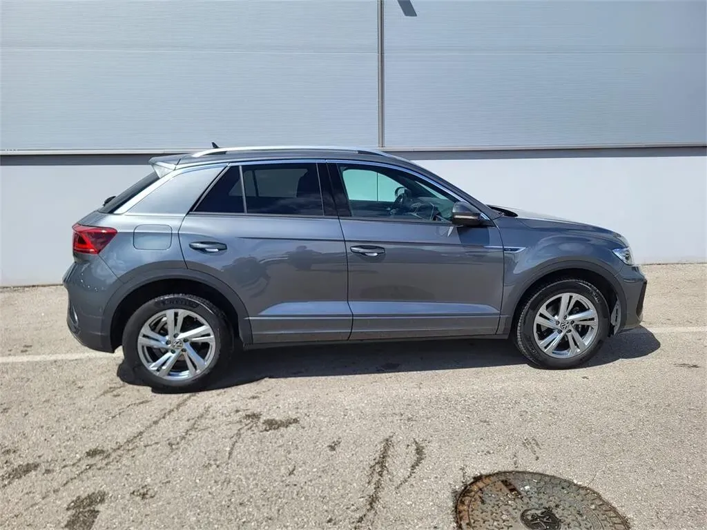 Volkswagen T-Roc 2023 photo 3