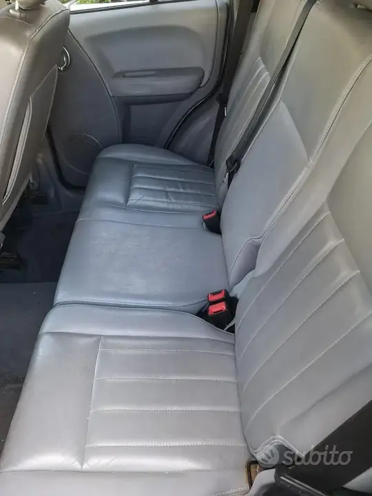 Jeep Cherokee 2005 photo 5