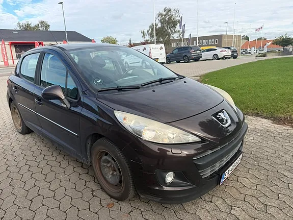 Peugeot 207 2011 photo 4