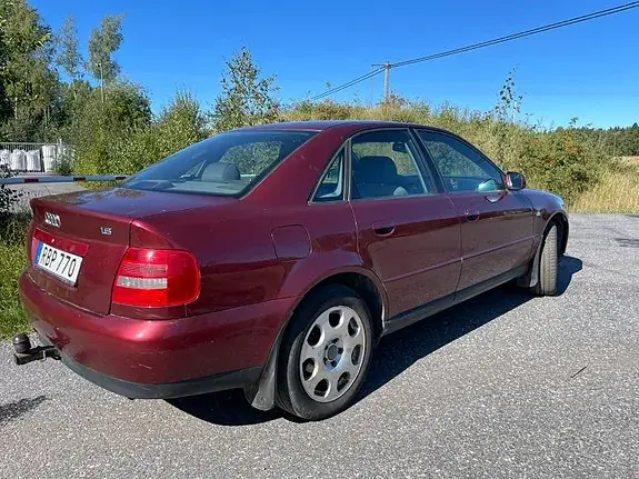 Audi A4 2000 photo 4