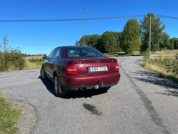 Audi A4 2000 photo 5
