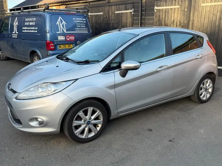Ford Fiesta 2012 photo 5
