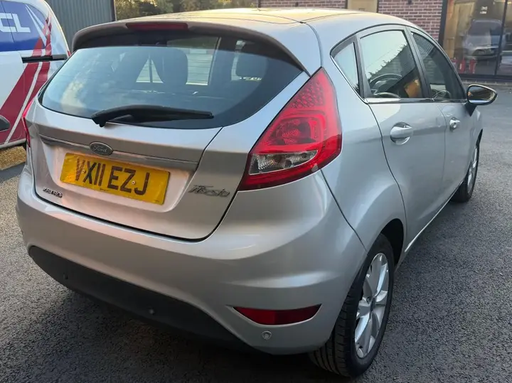 Ford Fiesta 2012 photo 3
