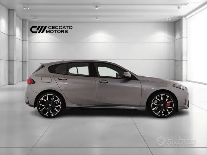 BMW 1 Series 2025 photo 3
